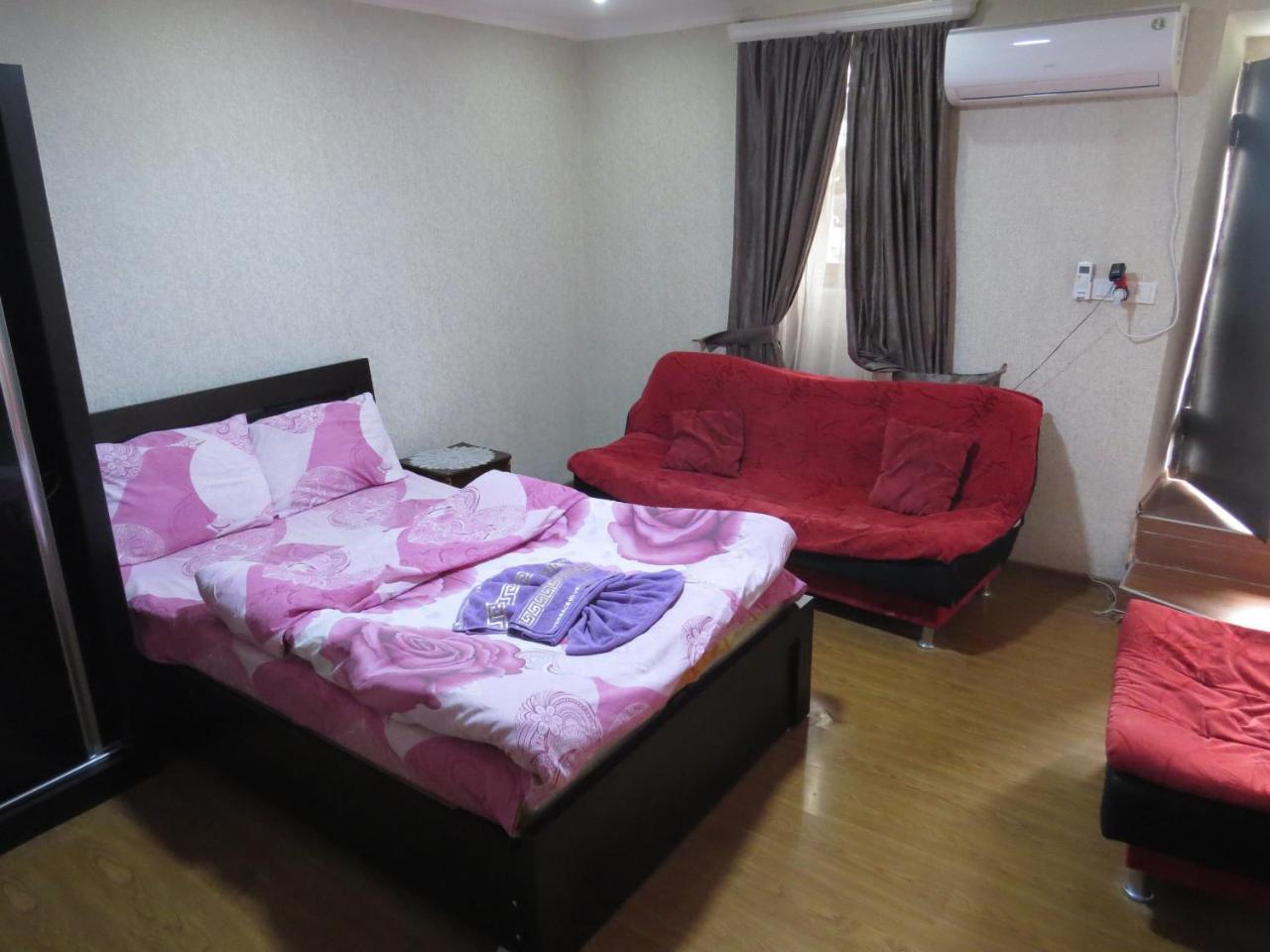 Lana Apartment Tbilissi Extérieur photo
